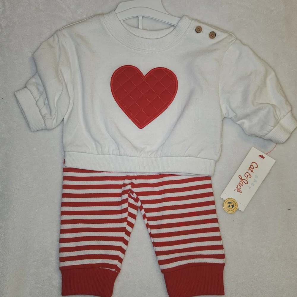 Cat & Jack, Carter's, New Born / 0-3, Baby Girl, Heart Valentine's Outfit Set